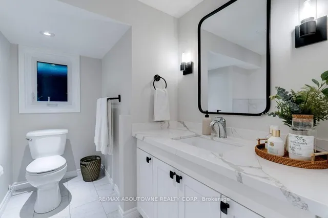 Additional image 21 of 814 Miriam Cres