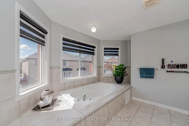 Additional image 33 of 28 Crocker Dr