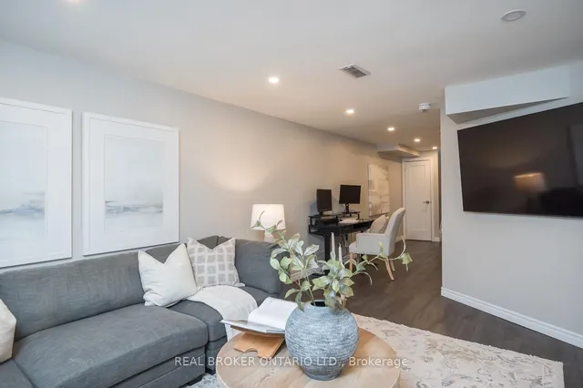 Additional image 33 of 90 Raymond Rd Unit 28