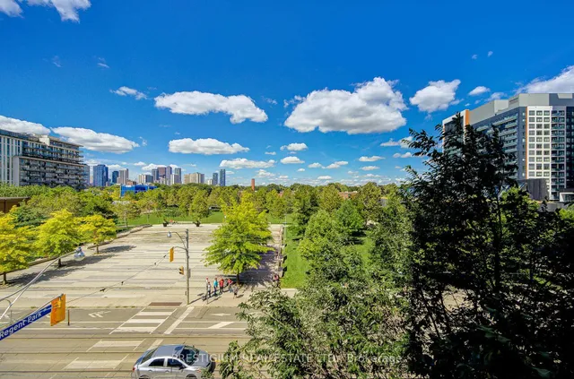 Additional image 38 of 170 Sumach St Unit 418