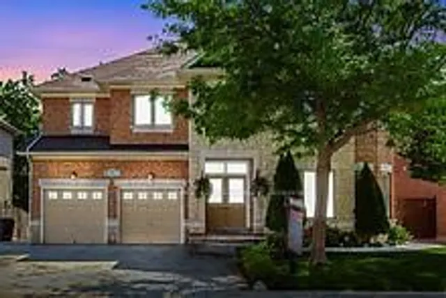 36 Valleyridge Cres