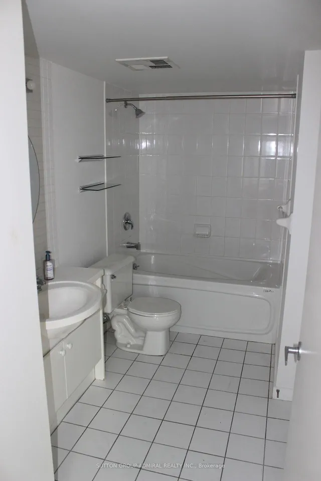 Additional image 18 of 50 Camden St Unit 408