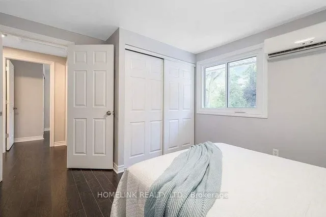 Additional image 13 of 25 Hercules Crt