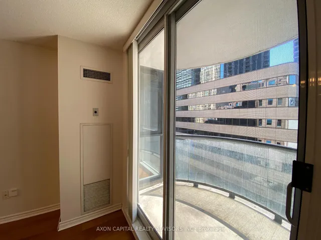 Additional image 43 of 801 Bay St Unit 902