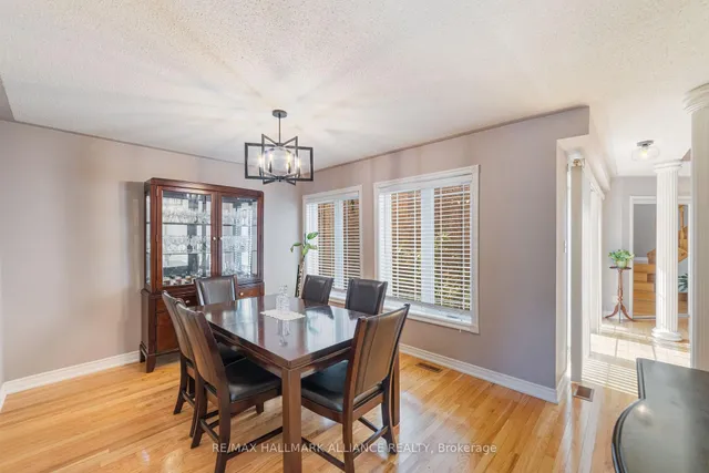 Additional image 11 of 365 Turnberry Cres