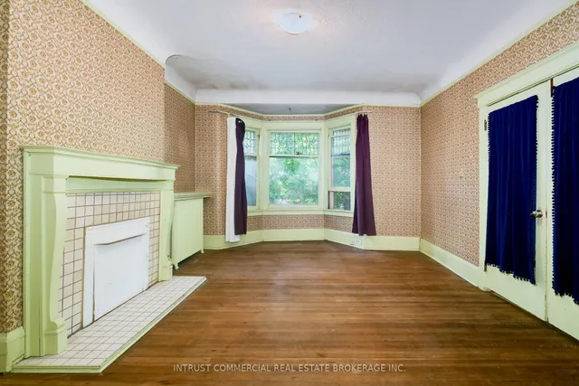 Additional image 4 of 382 Spadina Rd