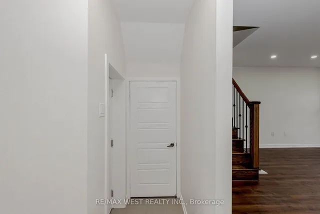 Additional image 26 of 74 Pagebrook Cres