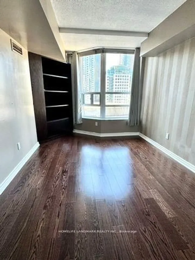 Additional image 18 of 71 Simcoe St Unit 1002