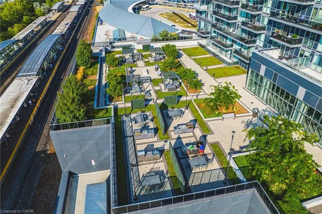 Additional image 42 of 2081 Fairview St Unit 2001