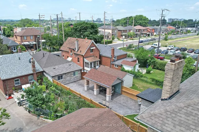 Additional image 36 of 19 Bicknell Ave