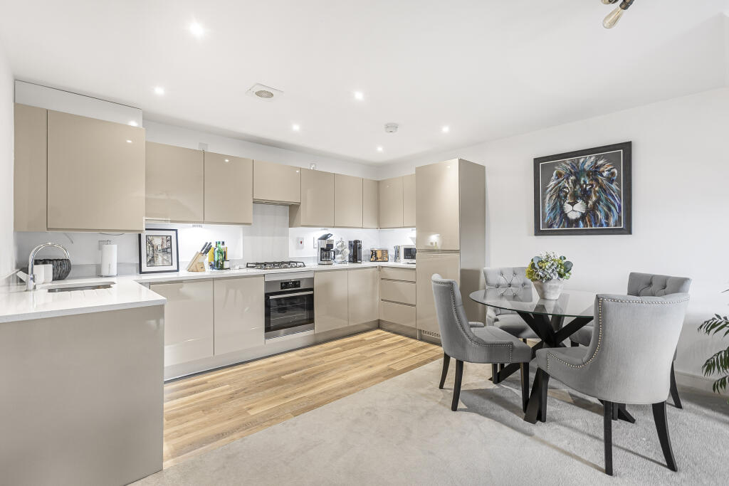 Additional image 6 of Tomlinson Court, Welwyn, Hertfordshire, AL6