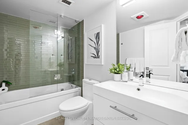 Additional image 37 of 30 Wellington St Unit 1005