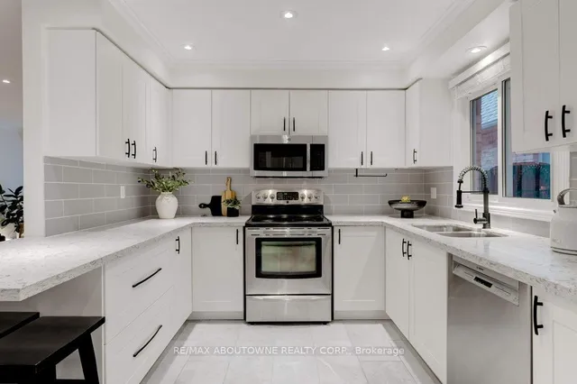 Additional image 11 of 814 Miriam Cres