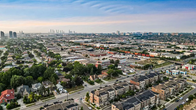 Additional image 49 of 2335 Sheppard Ave Unit 14