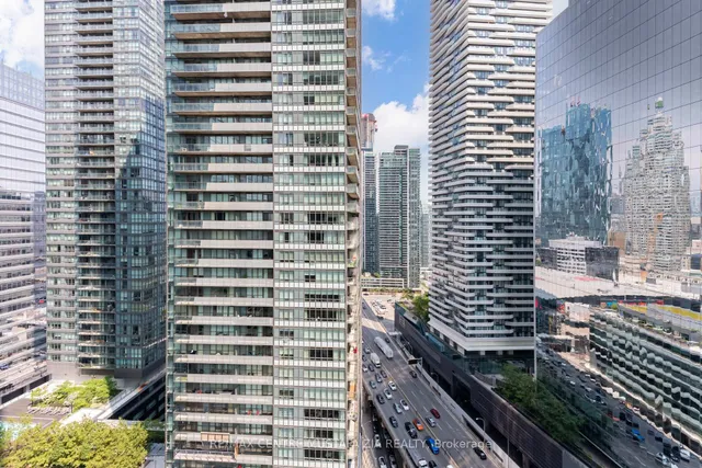 Additional image 34 of 14 York St Unit 2402