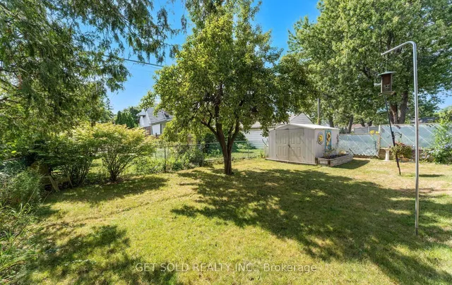 Additional image 40 of 24 Huntsmoor Rd