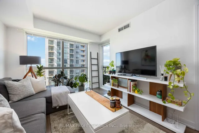 Additional image 9 of 20 Thomas Riley Rd Unit 1310