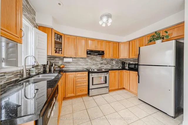 Additional image 32 of 2790 Eglinton Ave Unit 1