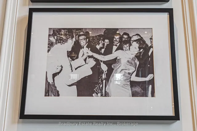 Additional image 35 of 118 King St Unit 819