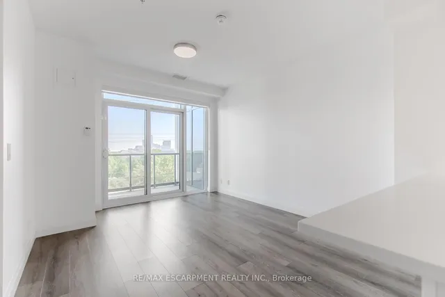 Additional image 12 of 500 Brock Ave Unit 906