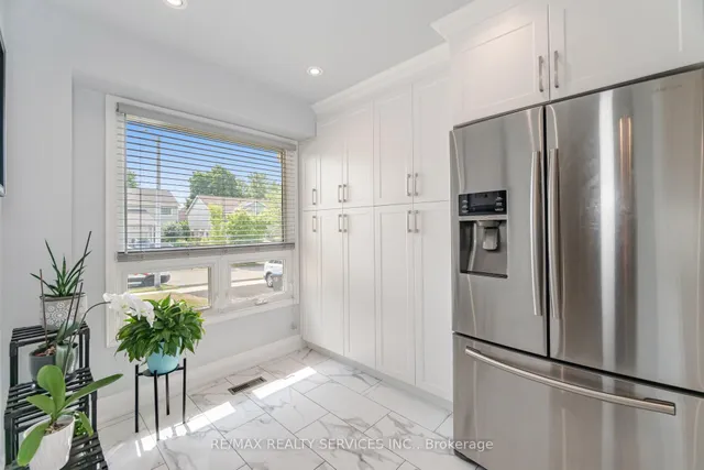 Additional image 18 of 12 Sparklett Cres