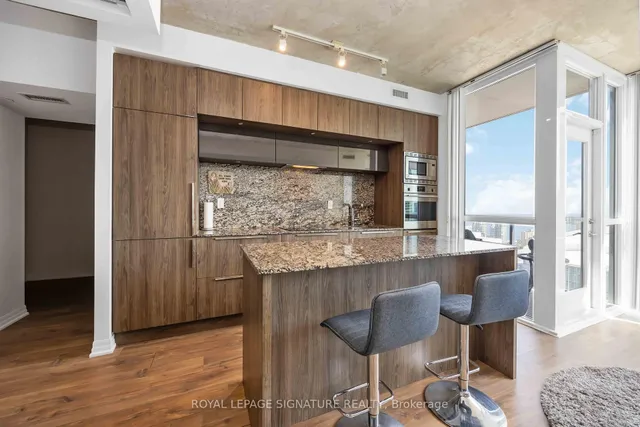 Additional image 10 of 88 Blue Jays Way Unit 3407