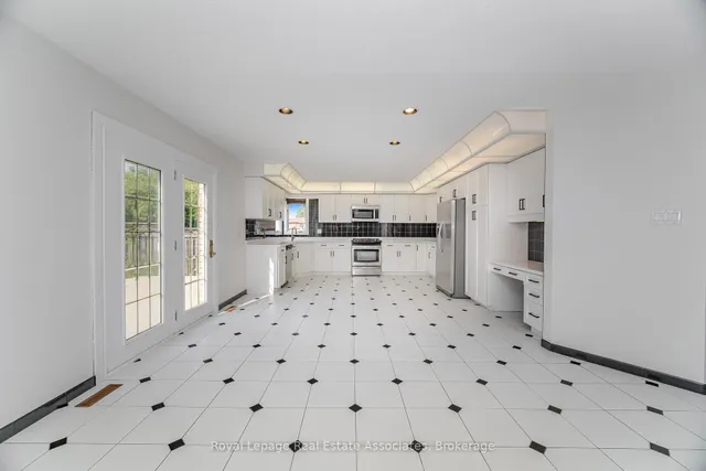 Additional image 13 of 100 National Dr