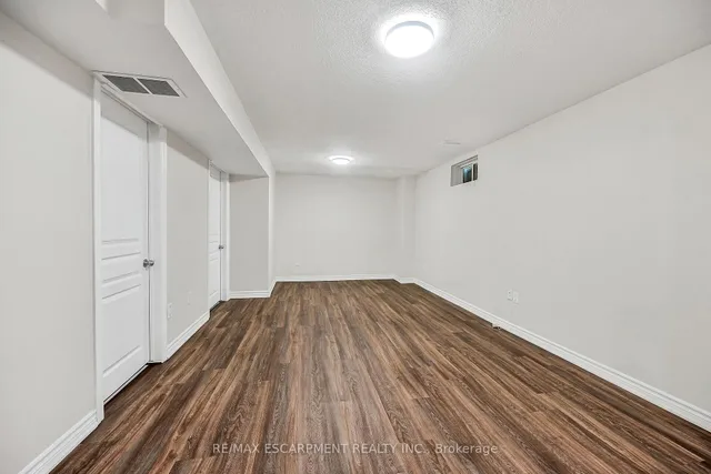 Additional image 40 of 99 Panabaker Dr Unit 8