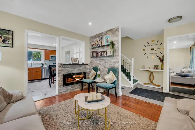 Additional image 13 of 18 Riverdale Dr