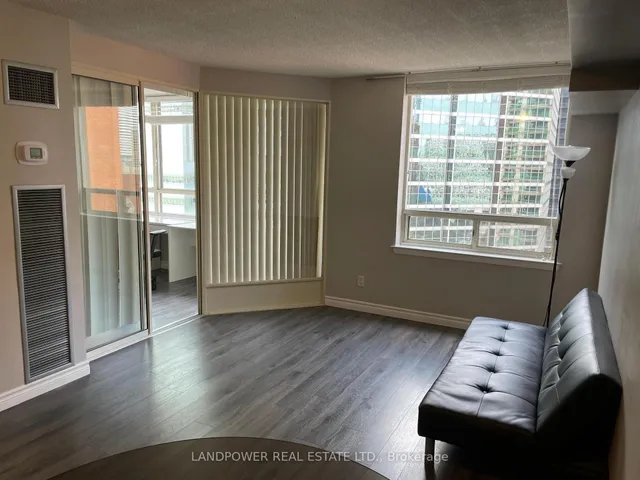 Additional image 11 of 633 Bay St Unit 1222