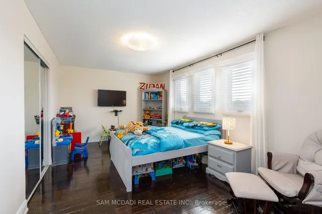 Additional image 25 of 100 Castlehill Rd