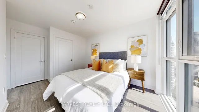 Additional image 19 of 225 Village Green Sq Unit 2103