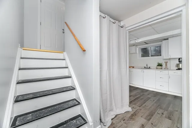 Additional image 31 of 2295 Barclay Rd