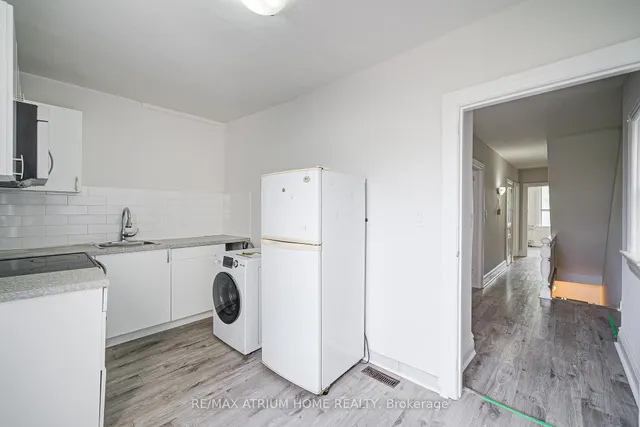 Additional image 26 of 1000 Dundas St