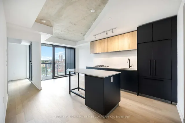 2625 Dundas St Unit 610