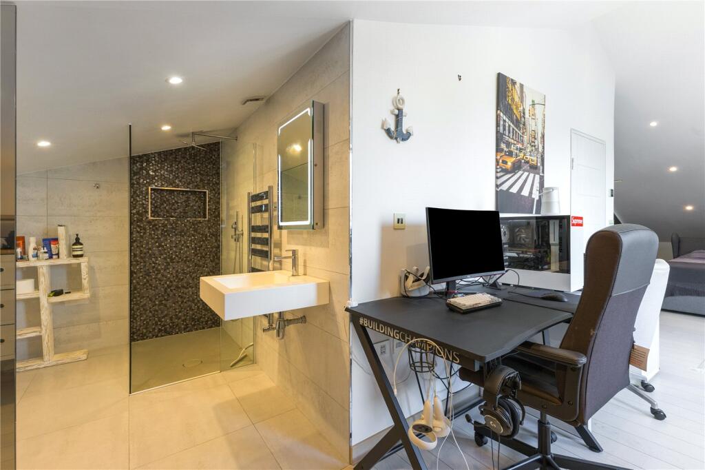 Additional image 12 of West Riding, Bricket Wood, St. Albans, Hertfordshire, AL2