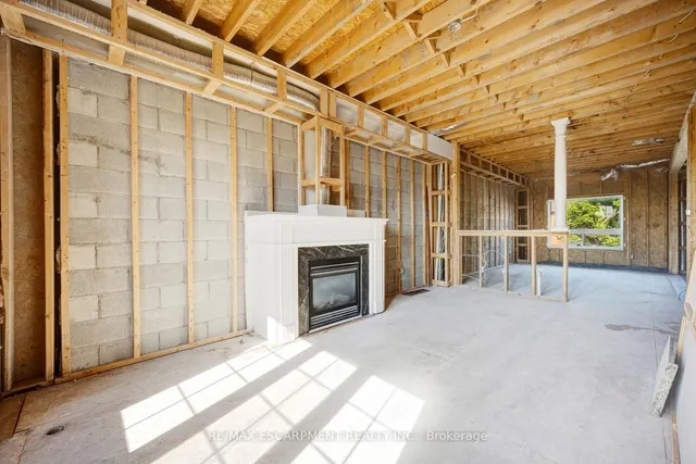 Additional image 5 of 6544 Opera Glass Cres