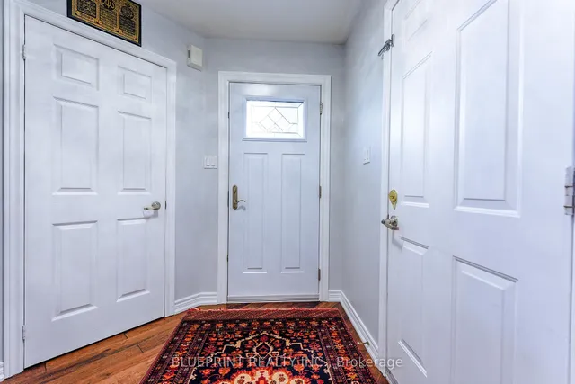 Additional image 41 of 812 Knotty Pine Grve