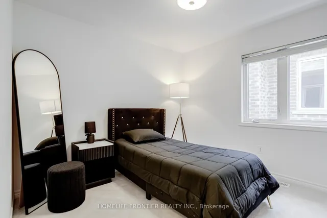 Additional image 30 of 422 Hinton Terr