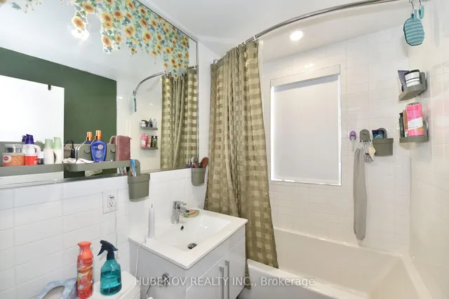 Additional image 29 of 1051 Victoria Pk Ave