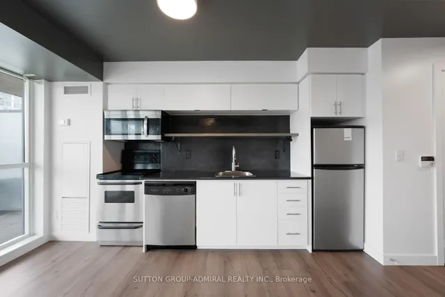 Additional image 8 of 80 Western Battery Rd Unit 605