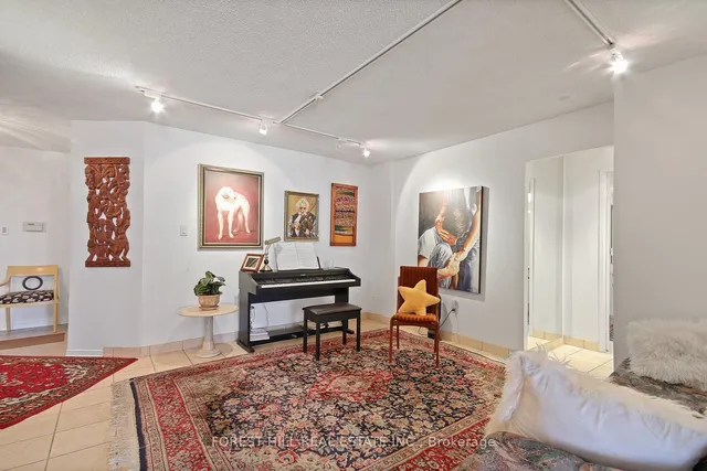 Additional image 8 of 130 Carlton St Unit 1101