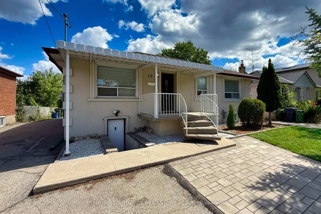 Additional image 6 of 19 Granite St