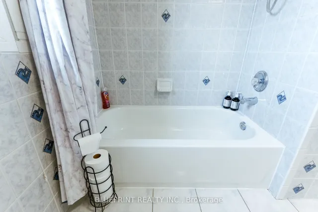 Additional image 24 of 812 Knotty Pine Grve