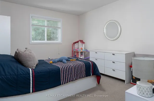 Additional image 16 of 345 Glancaster Rd Unit 14