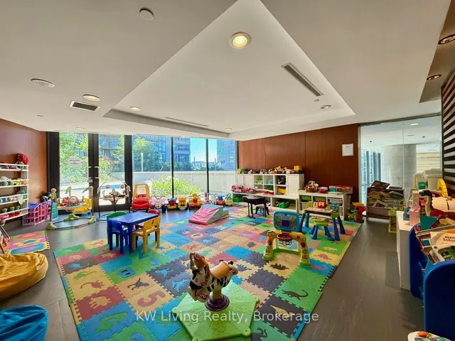 Additional image 3 of 25 Capreol Crt Unit 2002