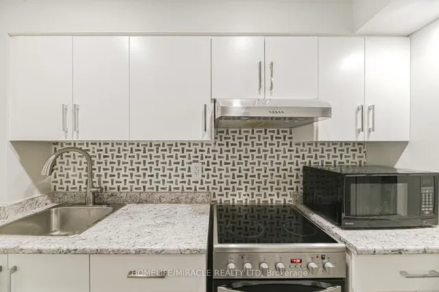 Additional image 50 of 35 Finegan Circ