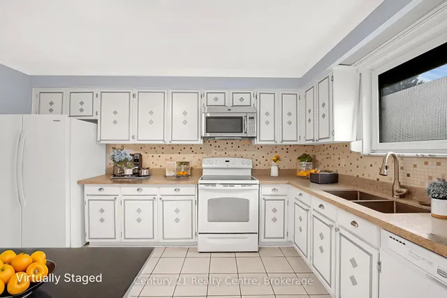 Additional image 13 of 3233 Monica Dr