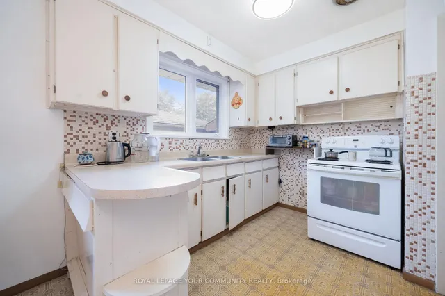 Additional image 12 of 77 Peace Dr