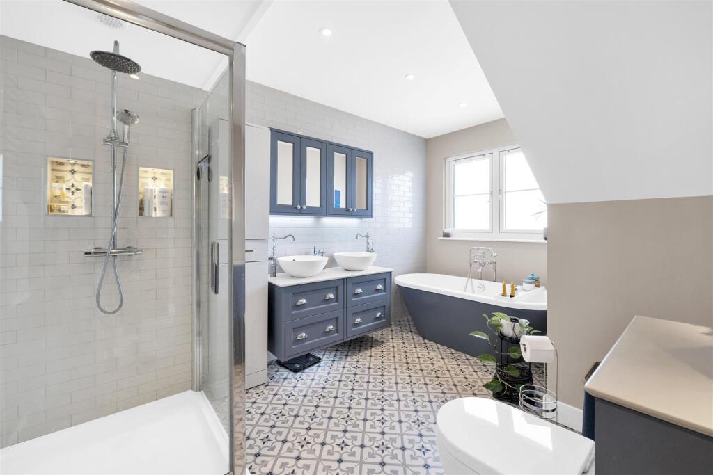 Additional image 9 of Townsend Lane, Harpenden